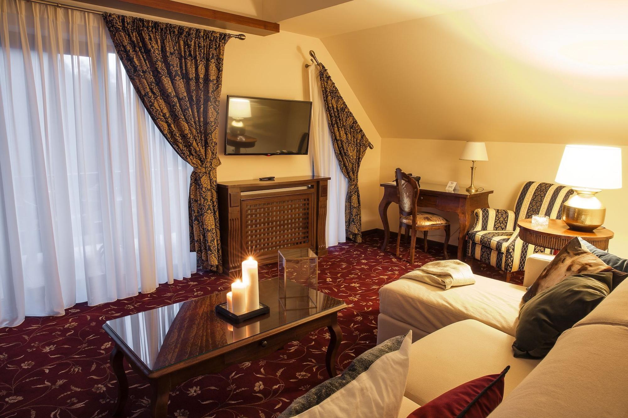 Hotel Boutique Belvedere Sinaia Extérieur photo