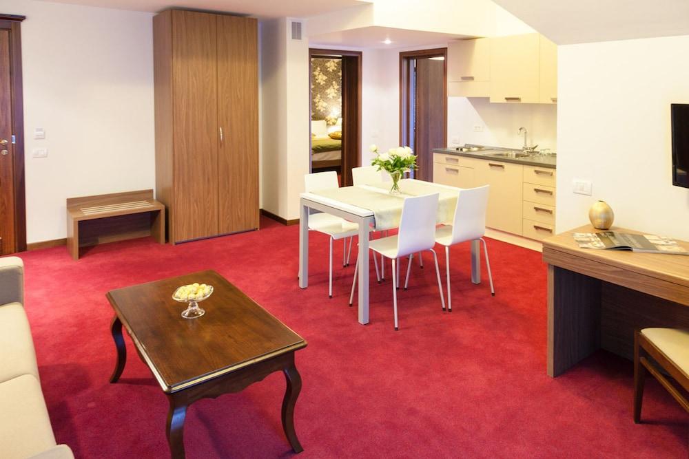 Hotel Boutique Belvedere Sinaia Extérieur photo