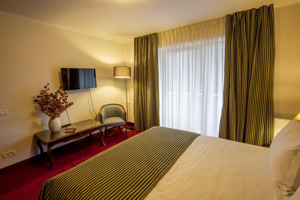 Hotel Boutique Belvedere Sinaia Extérieur photo