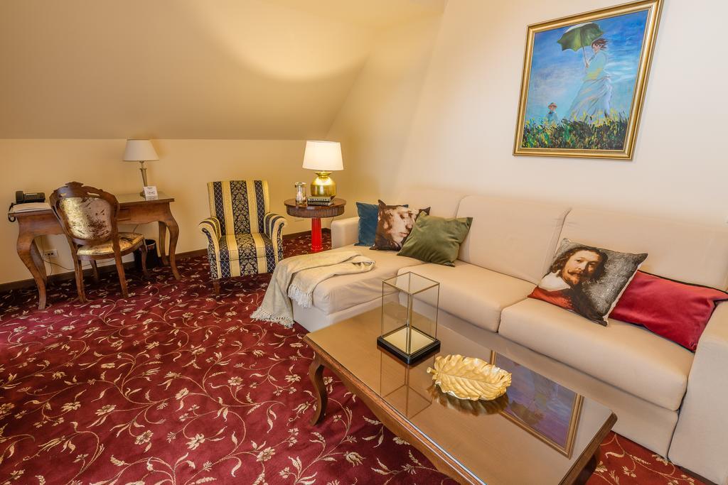 Hotel Boutique Belvedere Sinaia Extérieur photo